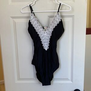 Sundance  Black and White Lace/crochet Top